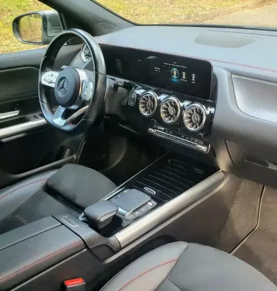 Mercedes-Benz EQA 2023 - 33990 EUR, 65000 km - AUTO.MOTO.pt - 65000km - foto 15 de 26
