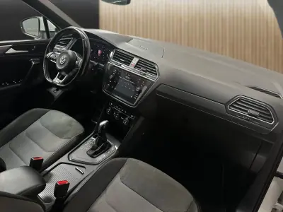 Volkswagen Tiguan 2020 - 31800 EUR, 97000 km - AUTO.MOTO.pt - 97000km - foto 8 de 20