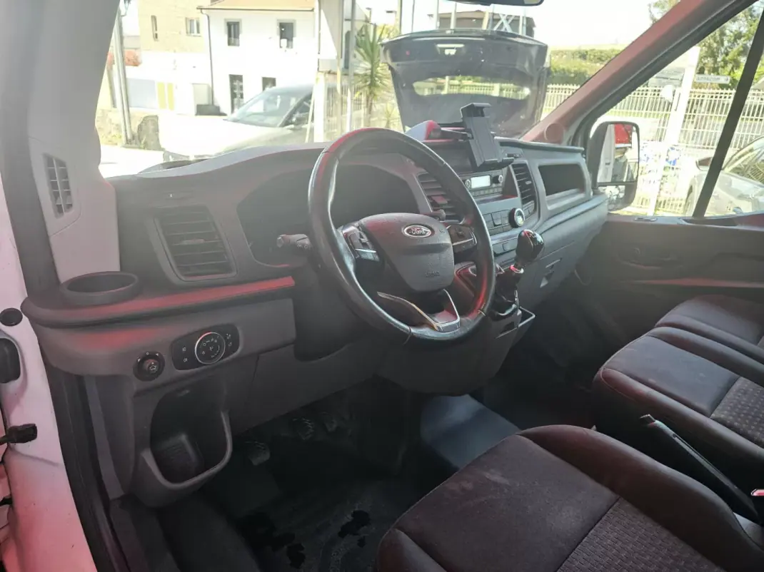 Ford 2022 - 22999 EUR, 197000 km - AUTO.MOTO.pt - 197000km - foto 8 de 12