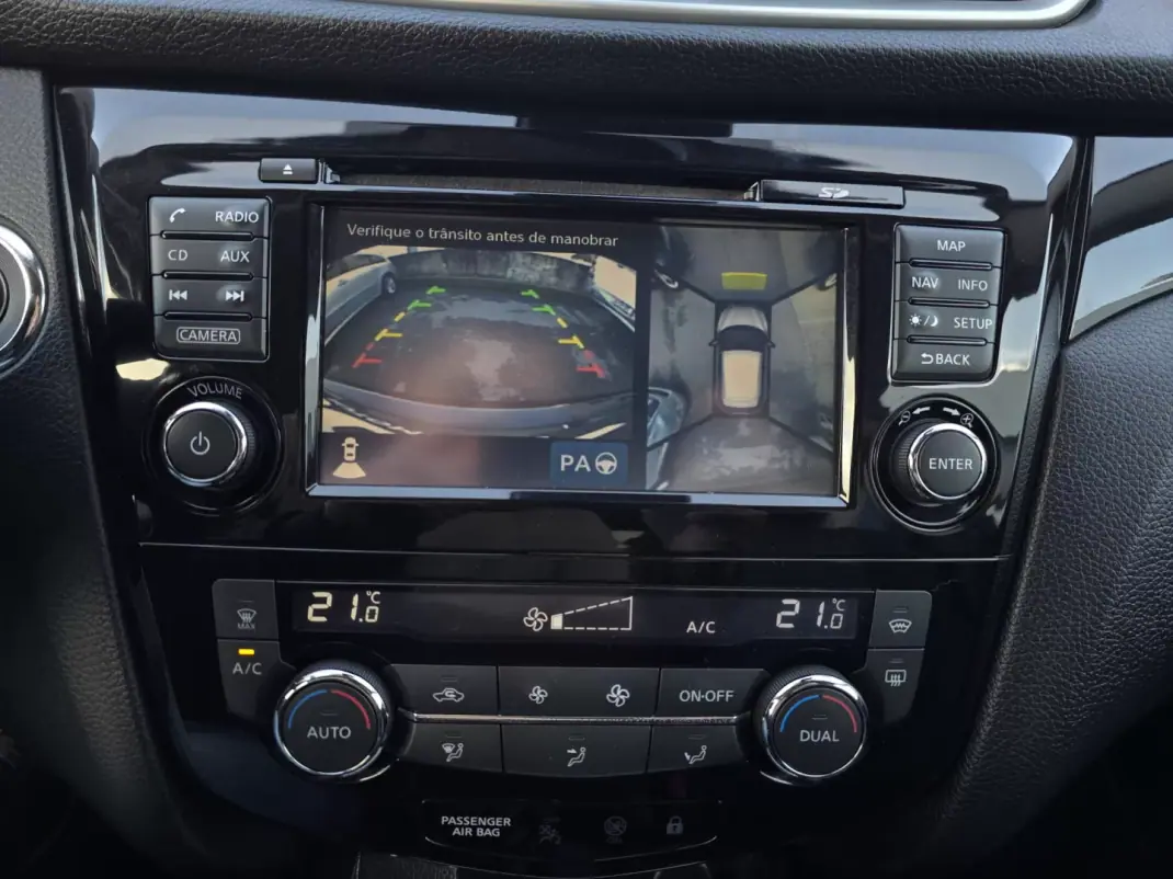 Nissan Qashqai 2015 - 13990 EUR, 146000 km - AUTO.MOTO.pt - 146000km - foto 34 de 40