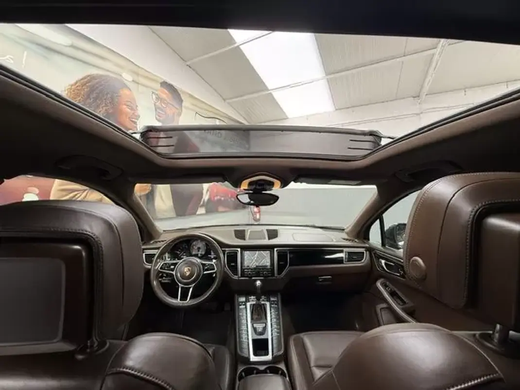 Porsche Macan 2015 - 34999 EUR, 200000 km - 200000km - foto 9 de 18