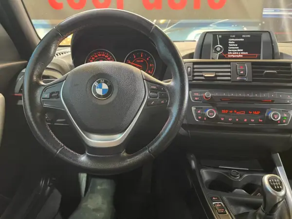 BMW 118 2015 - 13999 EUR, 164000 km - AUTO.MOTO.pt - 164000km - foto 37 de 50