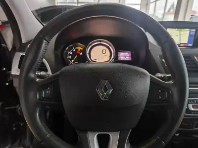 Renault Mégane Sport Tourer 2009 - 5750 EUR, 210000 km - AUTO.MOTO.pt - 210000km - foto 24 de 34