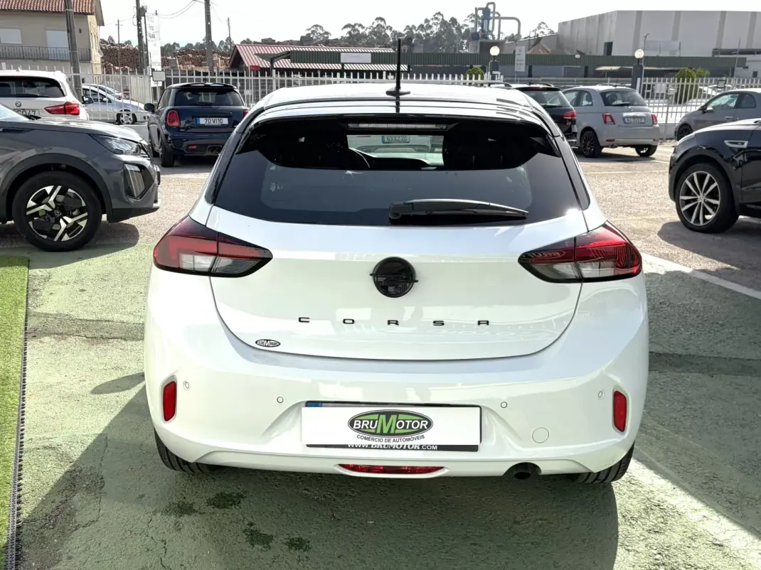 Opel Corsa 2024 - 16450 EUR, 46041 km - 46041km - foto 4 de 15