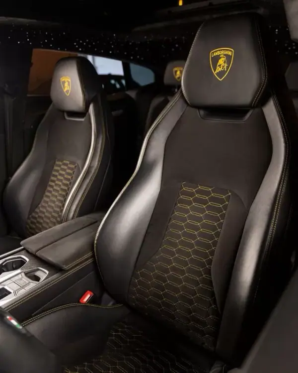 Lamborghini Urus 2020 - 275000 EUR, 104000 km - AUTO.MOTO.pt - 104000km - foto 31 de 40