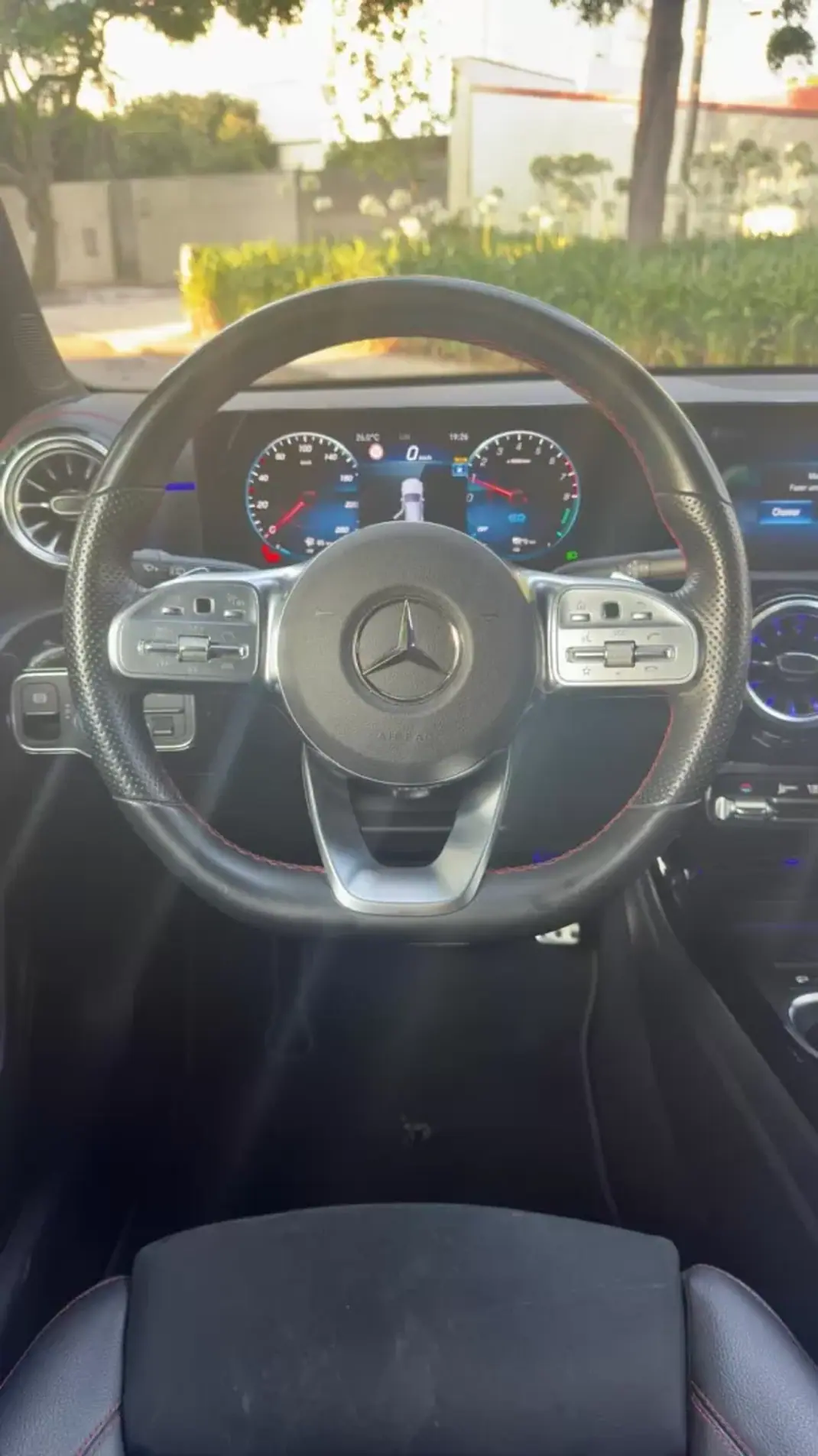 Mercedes-Benz CLA 250 2022 - 25990 EUR, 161524 km - 161524km - foto 10 de 18