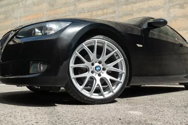 BMW 320 2007 - 12490 EUR, 230000 km - AUTO.MOTO.pt - 230000km - foto 3 de 42
