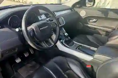 Land Rover Range Rover Evoque 2012 - 13950 EUR, 293061 km - 293061km - foto 5 de 9