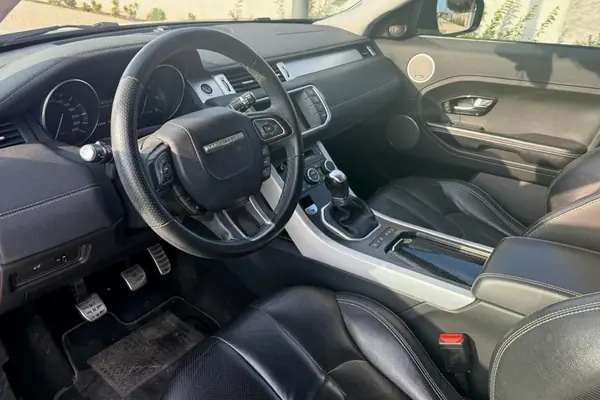 Land Rover Range Rover Evoque 2012 - 13950 EUR, 293061 km - 293061km - foto 5 de 9