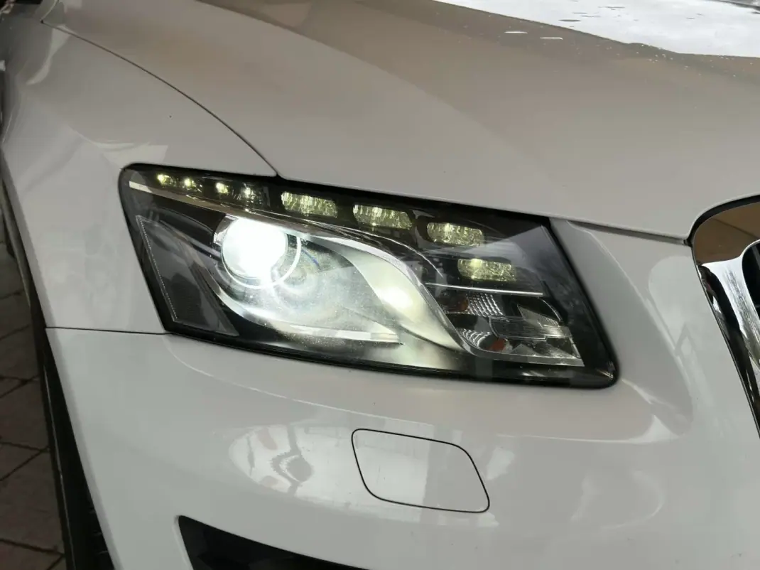 Audi Q5 2009 - 13950 EUR, 326842 km - AUTO.MOTO.pt - 326842km - foto 11 de 33