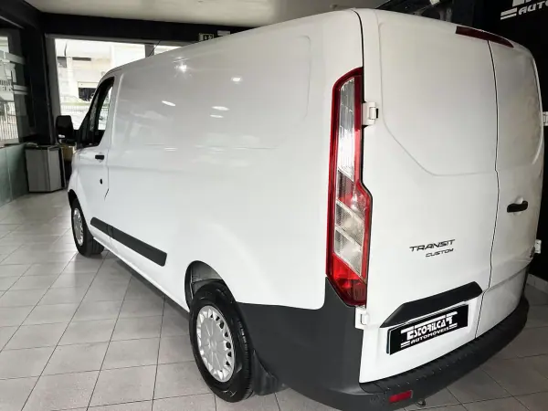 Ford 2014 - 14800 EUR, 166748 km - AUTO.MOTO.pt - 166748km - foto 3 de 18