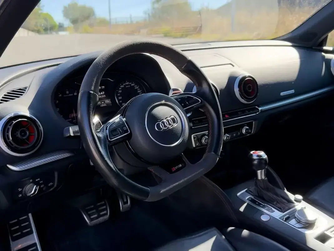 Audi RS3 Sportback 2016 - 36900 EUR, 134000 km - 134000km - foto 6 de 27