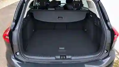 Ford Focus SW 2024 - 19000 EUR, 25000 km - 25000km - foto 5 de 7