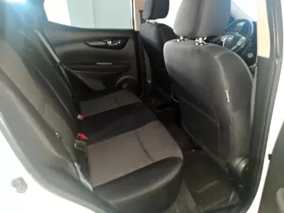 Nissan Qashqai 2015 - 12990 EUR, 104000 km - 104000km - foto 20 de 22