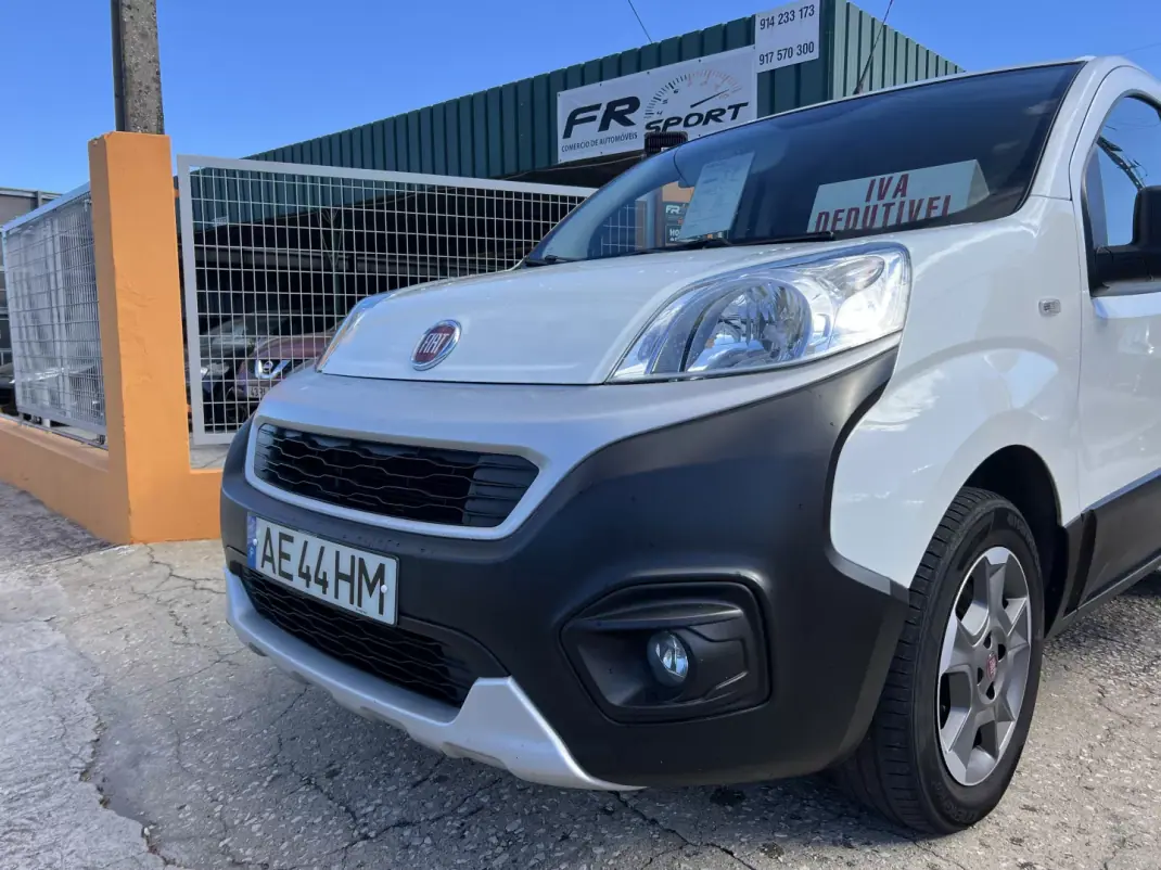 Fiat Fiorino 1.3 M-Jet Adventure 2020 - 9990 EUR, 159960 km - AUTO.MOTO.pt - 159960km - foto 3 de 20
