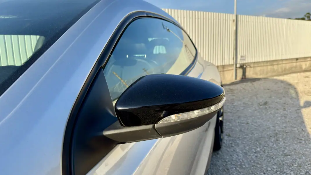 Volkswagen Scirocco 2010 - 9950 EUR, 301000 km - AUTO.MOTO.pt - 301000km - foto 5 de 18