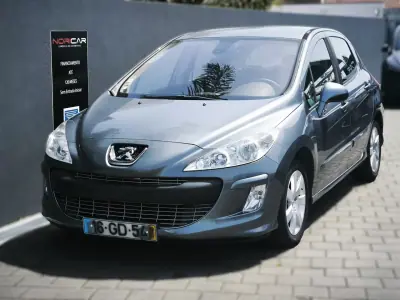 Peugeot 308 2008 - 5950 EUR, 103000 km - AUTO.MOTO.pt - 103000km - foto 1 de 3
