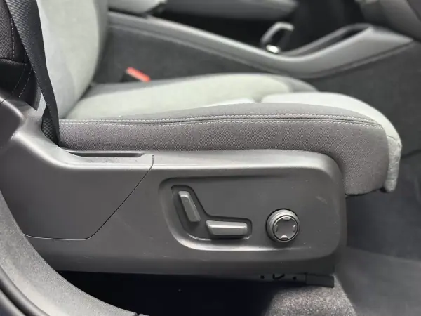 Volvo XC 40 2023 - 39900 EUR, 15000 km - AUTO.MOTO.pt - 15000km - foto 42 de 61