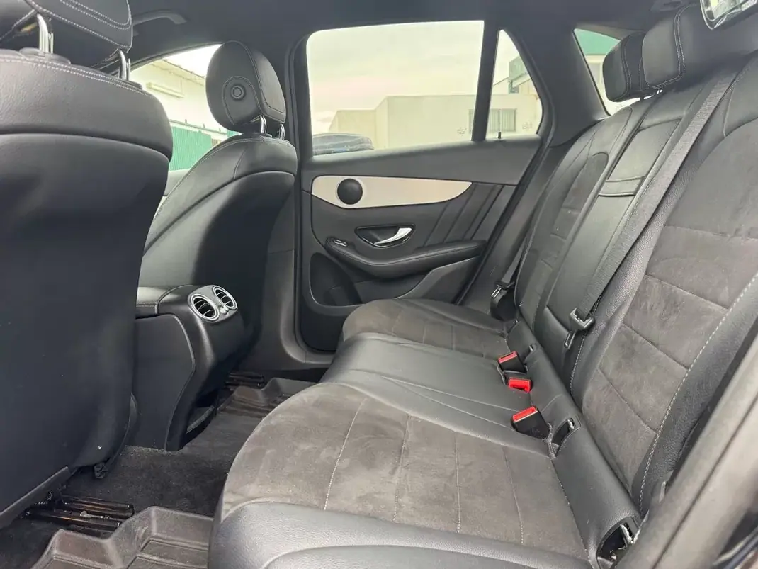 Mercedes-Benz GLC 250 2018 - 34900 EUR, 112000 km - AUTO.MOTO.pt - 112000km - foto 25 de 27