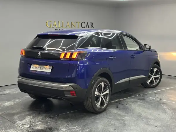 Peugeot 3008 2020 - 17000 EUR, 142000 km - AUTO.MOTO.pt - 142000km - foto 5 de 42