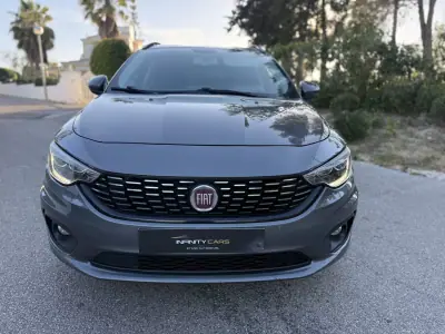 Fiat Tipo Station Wagon 2019 - 9999 EUR, 120000 km - AUTO.MOTO.pt - 120000km - foto 2 de 12