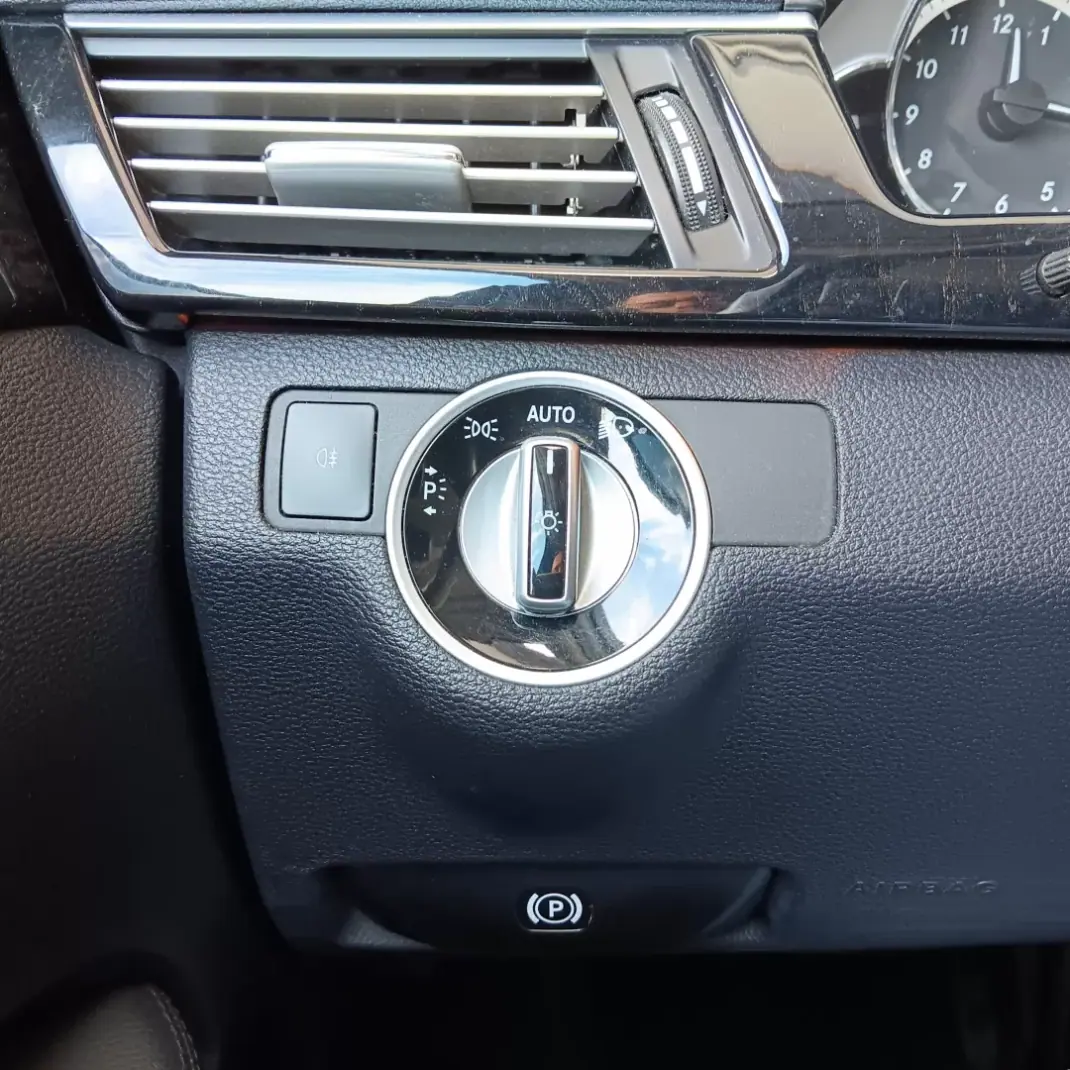 Mercedes-Benz E 300 2012 - 14500 EUR, 295499 km - 295499km - foto 16 de 29