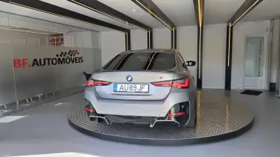 BMW i4 2022 - 55900 EUR, 33929 km - AUTO.MOTO.pt - 33929km - foto 18 de 65