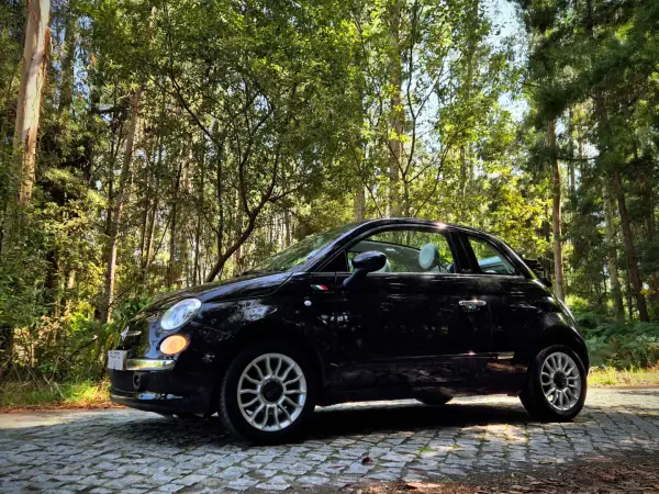 Fiat 500C 2010 - 8000 EUR, 199000 km - AUTO.MOTO.pt - 199000km - foto 6 de 19