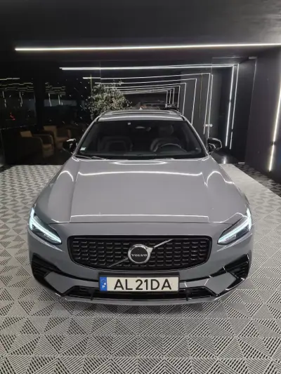 Volvo V90 2021 - 36750 EUR, 125000 km - AUTO.MOTO.pt - 125000km - foto 9 de 27