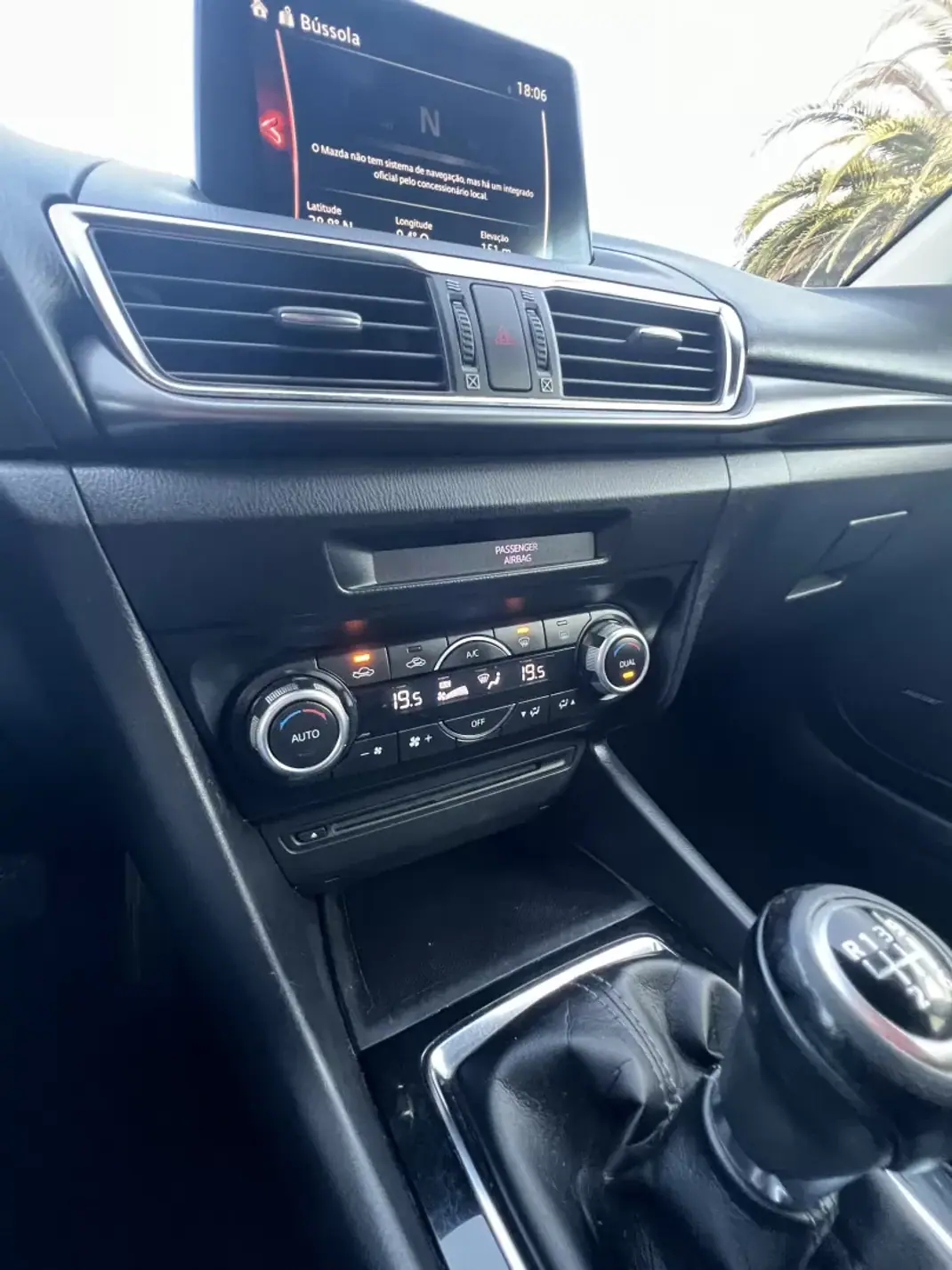 Mazda 5 2017 - 12500 EUR, 188077 km - AUTO.MOTO.pt - 188077km - foto 16 de 17