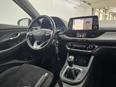 Hyundai i30 SW 2018 - 12950 EUR, 117053 km - AUTO.MOTO.pt - 117053km - foto 17 de 41