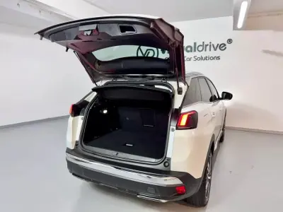 Peugeot 3008 2017 - 16950 EUR, 129000 km - AUTO.MOTO.pt - 129000km - foto 58 de 60