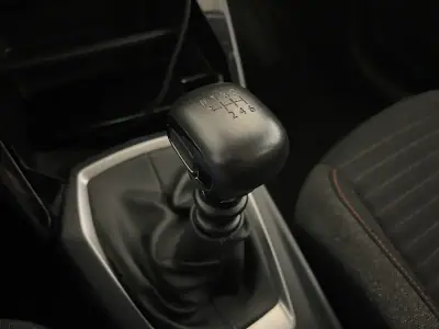 Peugeot 208 2022 - 13450 EUR, 145000 km - AUTO.MOTO.pt - 145000km - foto 26 de 29