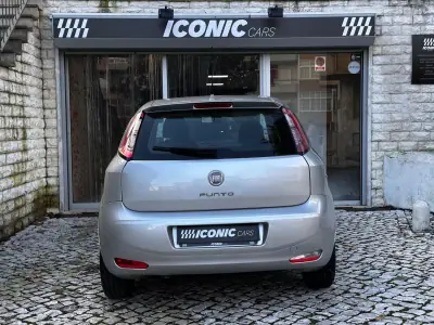 Fiat Punto 2014 - 6490 EUR, 145800 km - AUTO.MOTO.pt - 145800km - foto 3 de 21