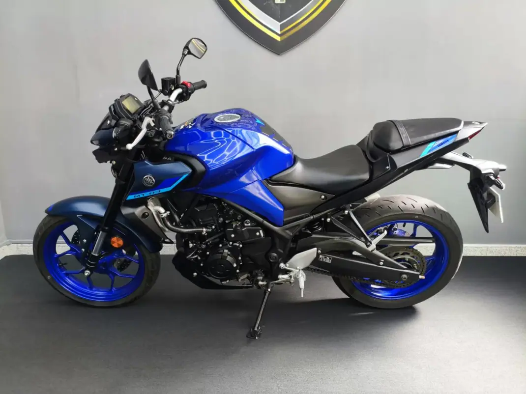 Yamaha MT 03 2023 - 5500 EUR, 7500 km - 7500km - foto 19 de 25