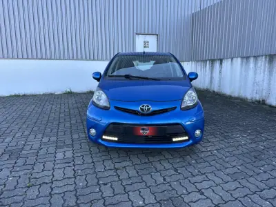 Toyota Aygo 2012 - 7490 EUR, 115000 km - AUTO.MOTO.pt - 115000km - foto 3 de 17