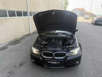 BMW 316 2010 - 8990 EUR, 215000 km - AUTO.MOTO.pt - 215000km - foto 26 de 27