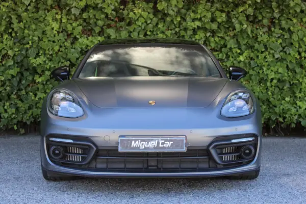 Porsche Panamera Sport Turismo 4 E-Hybrid 2021 Híbrido Plug-In — 47 000 km Porsche Panamera Sport Turismo 4 E-Hybrid 2021 Híbrido Plug-In