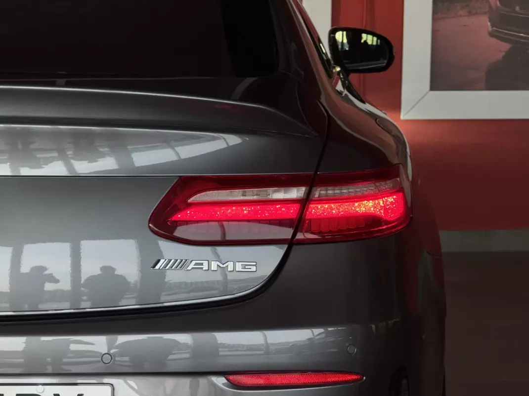Mercedes-Benz E 220 2018 - 39990 EUR, 103456 km - AUTO.MOTO.pt - 103456km - foto 10 de 24