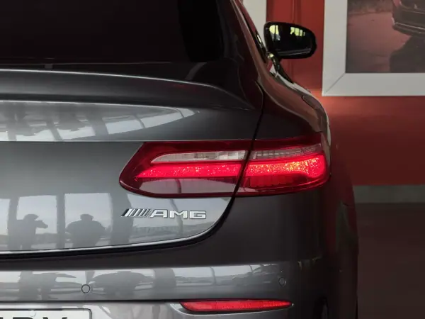 Mercedes-Benz E 220 2018 - 39990 EUR, 103456 km - AUTO.MOTO.pt - 103456km - foto 10 de 24