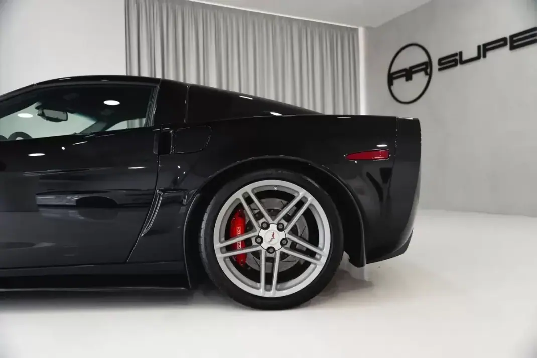 Chevrolet Corvette 2007 - 79950 EUR, 91930 km - 91930km - foto 12 de 52