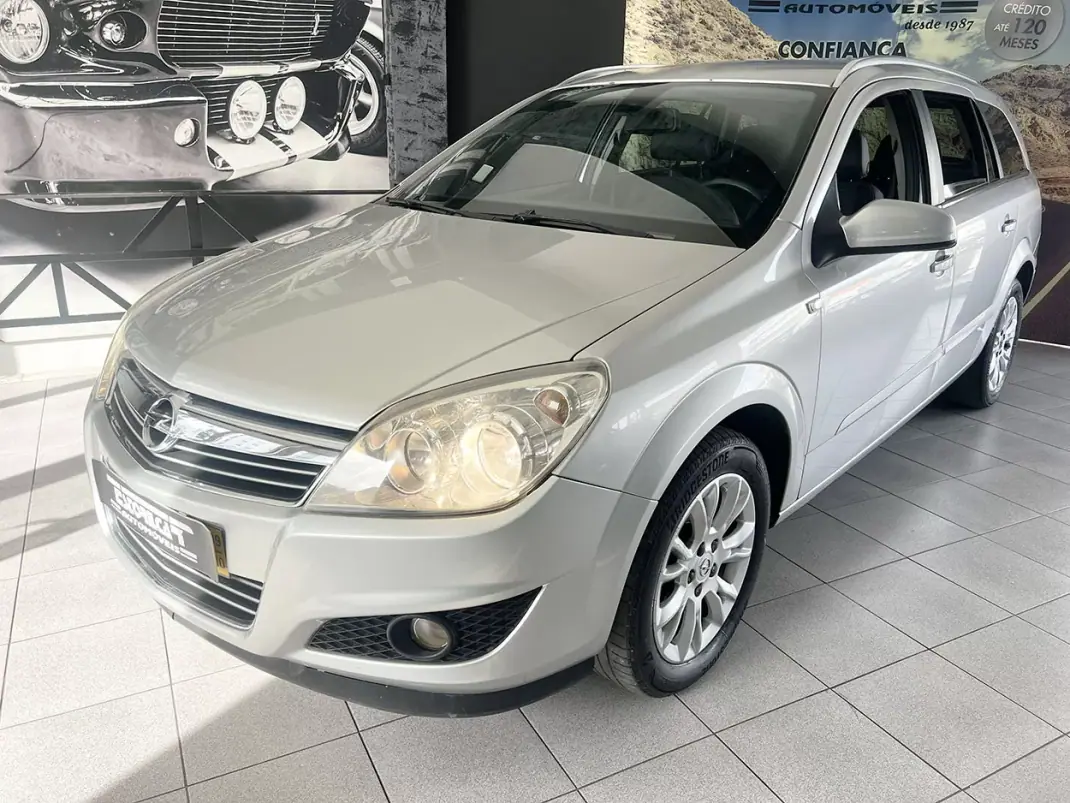 Opel Astra Caravan 2009 - 5600 EUR, 289204 km - AUTO.MOTO.pt - 289204km - foto 1 de 19