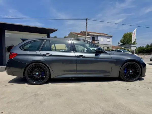 BMW 320 2013 - 16999 EUR, 170000 km - AUTO.MOTO.pt - 170000km - foto 24 de 24