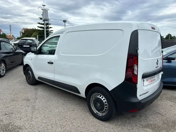 Renault Express 1.5 Blue dCi Extra 2022 - 13990 EUR, 123000 km - AUTO.MOTO.pt - 123000km - foto 6 de 16