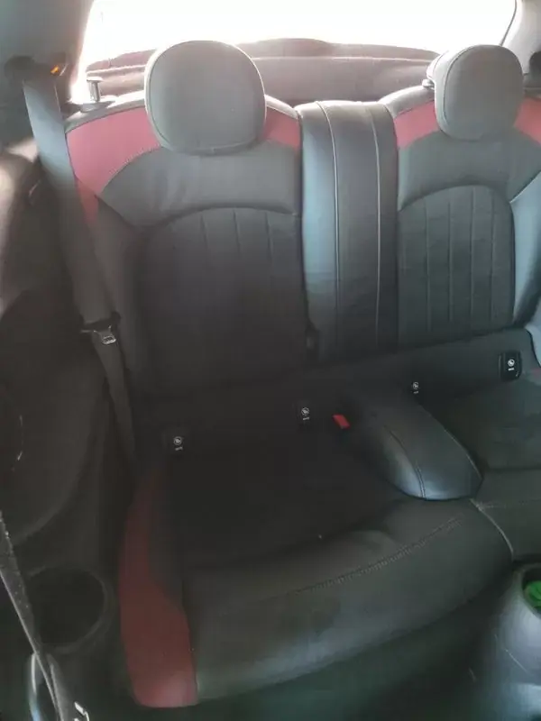 MINI John Cooper Works 2015 - 21500 EUR, 91950 km - AUTO.MOTO.pt - 91950km - foto 17 de 38