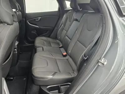 Volvo V40 Cross Country 2018 - 15000 EUR, 106816 km - 106816km - foto 15 de 40