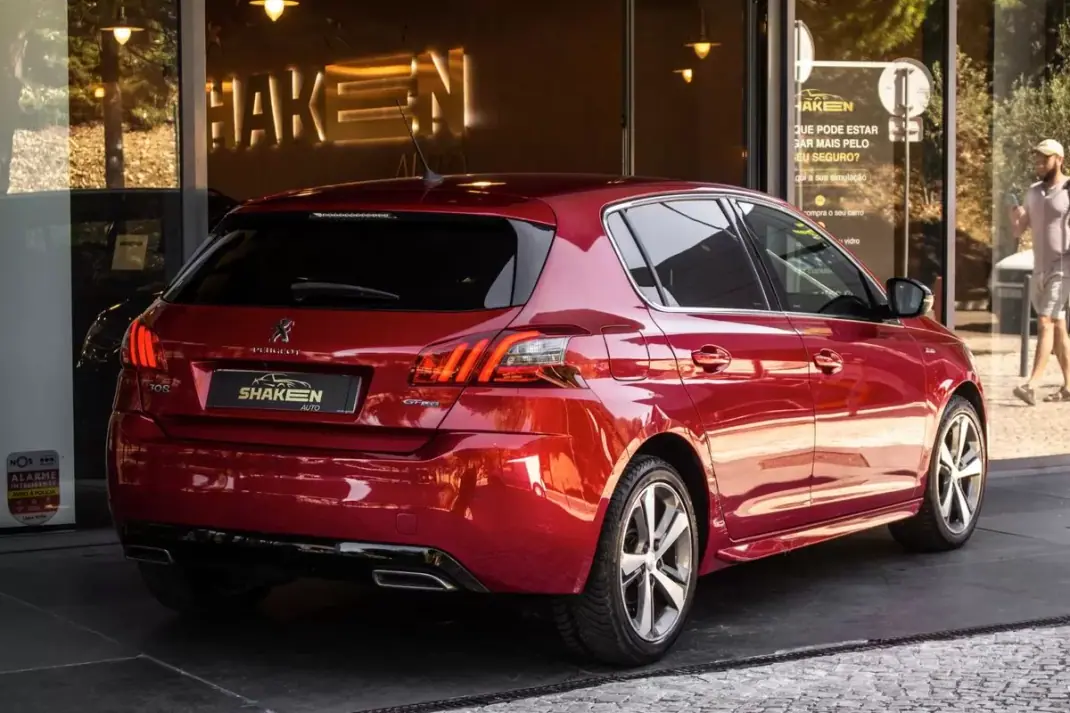 Peugeot 308 2019 - 9450 EUR, 239865 km - 239865km - foto 4 de 33