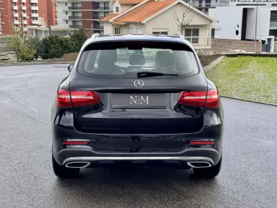 Mercedes-Benz GLC 250 2018 - 34990 EUR, 175000 km - AUTO.MOTO.pt - 175000km - foto 5 de 33