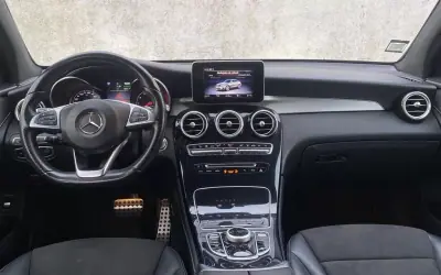 Mercedes-Benz GLC 350 2018 - 45900 EUR, 88510 km - AUTO.MOTO.pt - 88510km - foto 12 de 17