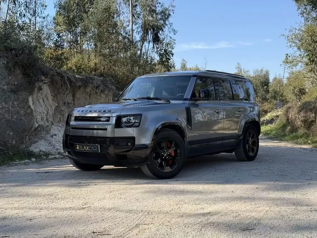 Land Rover Defender 2023 - 74999 EUR, 129000 km - AUTO.MOTO.pt - 129000km - foto 1 de 39